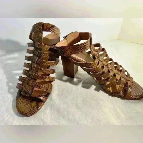 Strappy Heels Snakeskin Design —NEW - Picture 1 of 16